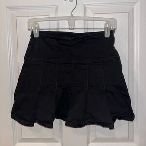 Pacsun Black Pleated Skirt